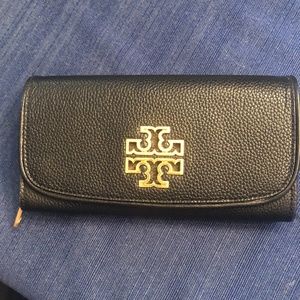 NWOT T.Burch Britten Envelope Continental Wallet